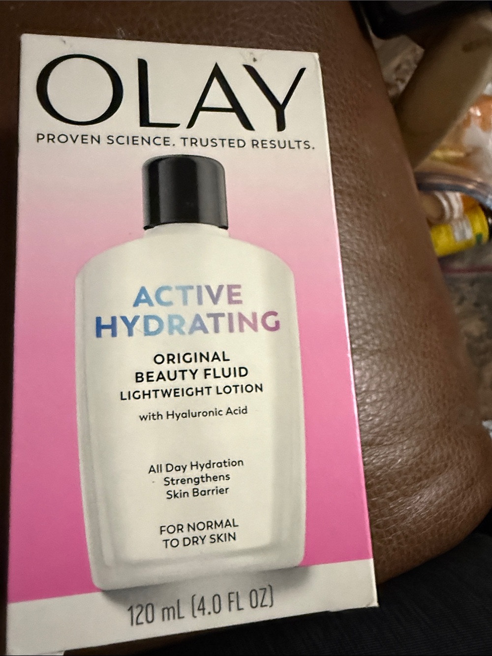 OLAY Active Hydrating Original Beauty Fluid - White & Pink Packaging
